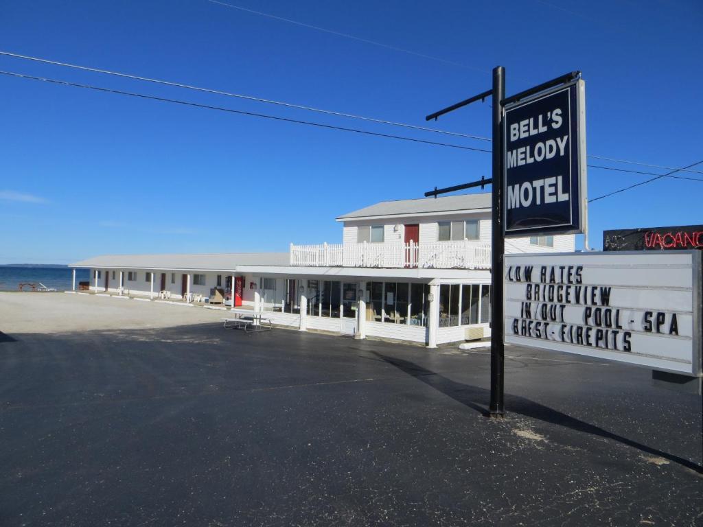 Bells Melody Motel Маккино Сити Экстерьер фото